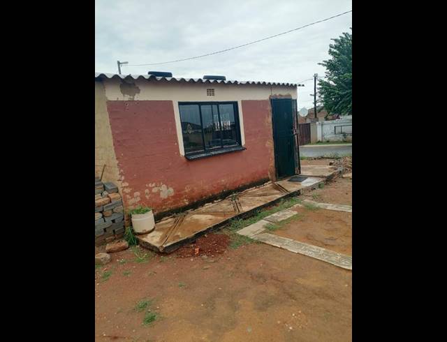 1 BEDROOM HOUSE FOR SALE IN BRAAMFISCHERVILLE